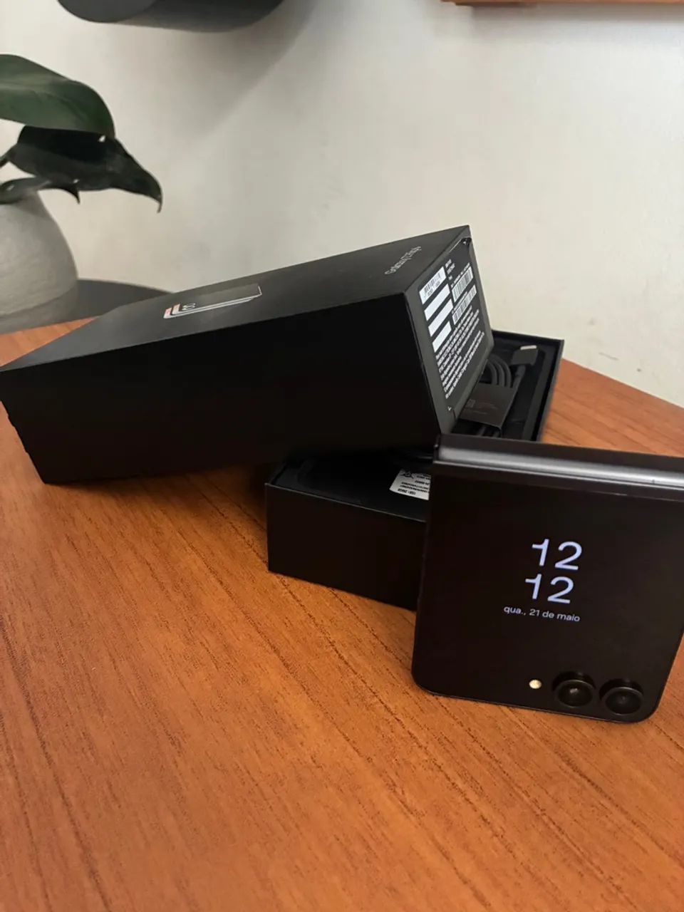 Galaxy Z Flip6 Novo E Impecável!
