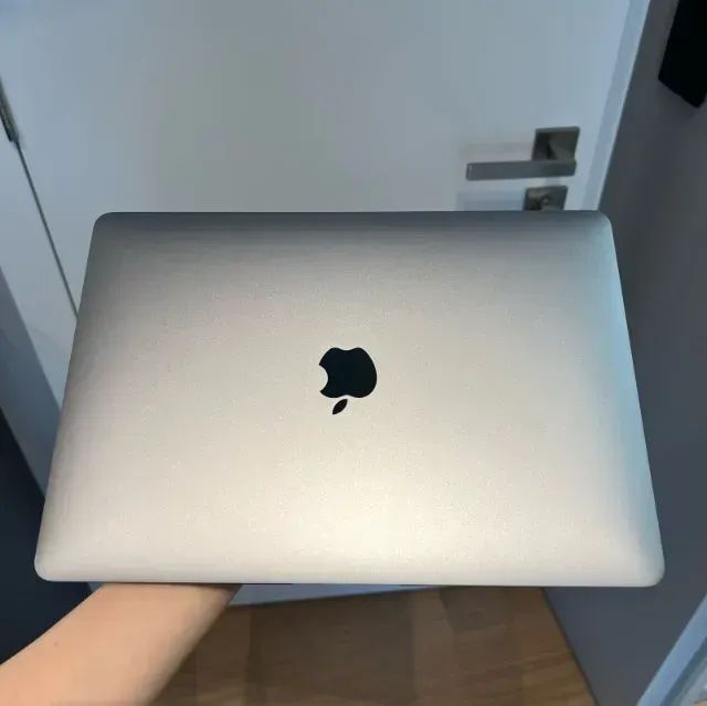 MacBook Air i5 1.6Ghz 128GB SSD 8GB RAM 13.3 2019 Cinza Espacial - Foto 3
