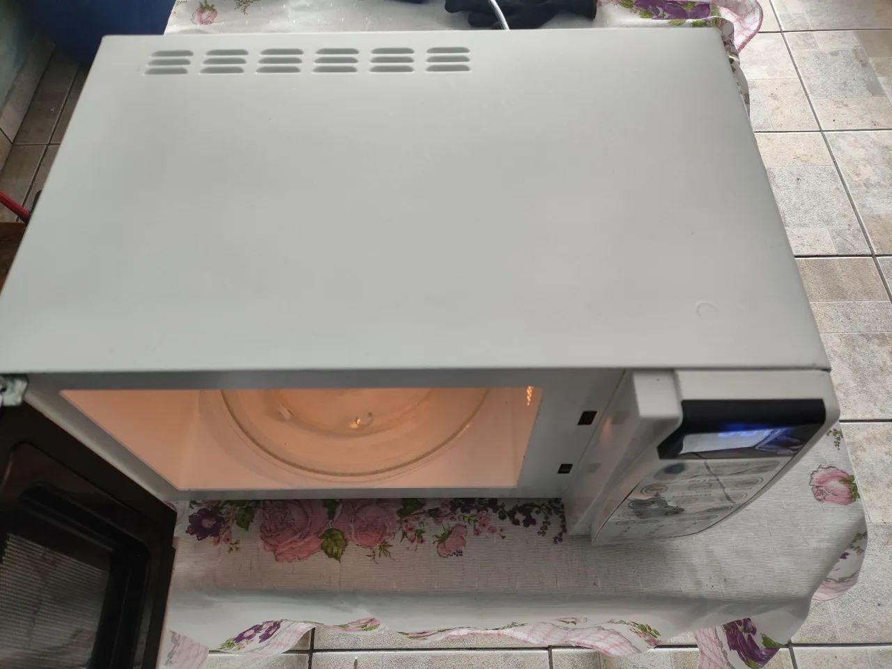 Microondas Electrolux,20 lts, entrego e garantia  - Foto 6