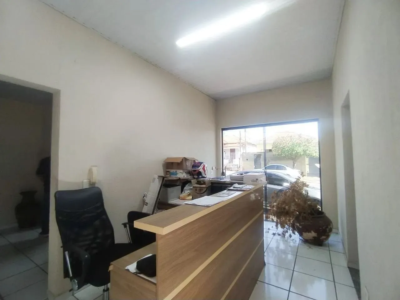 Salão Industrial para Locação em Vila Galo - 756m² em Americana