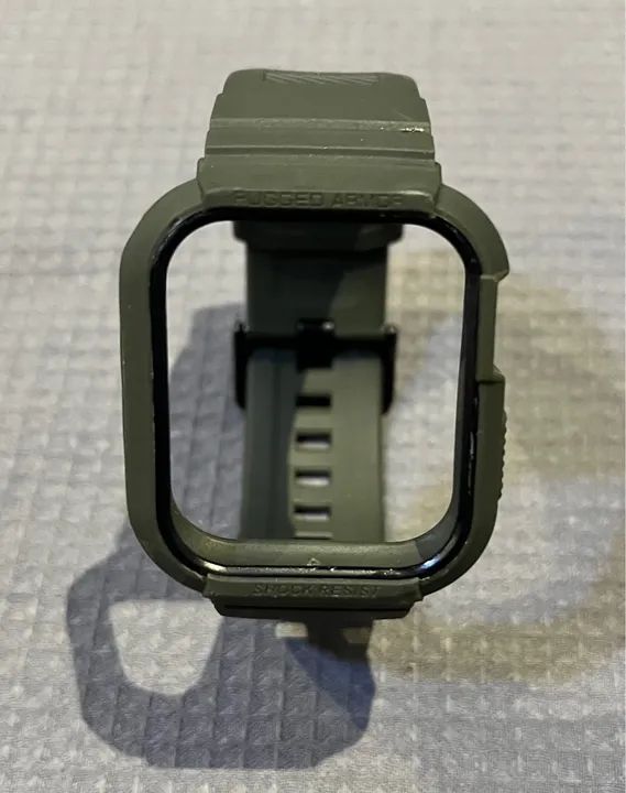 Capa tipo bumper Rugged Armor Apple Watch série 6 44mm