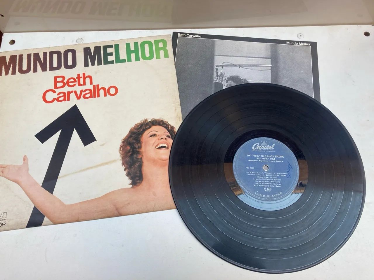 Disco de Vinil Beth Carvalho - Mundo Melhor - Foto 2