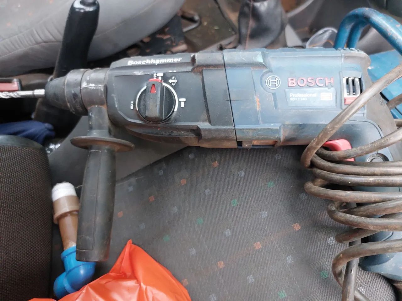Martelo Perfurador Bosch 820w - Foto 3