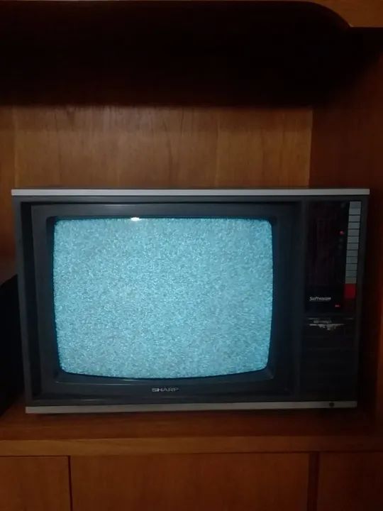 Televisão Sharp usada