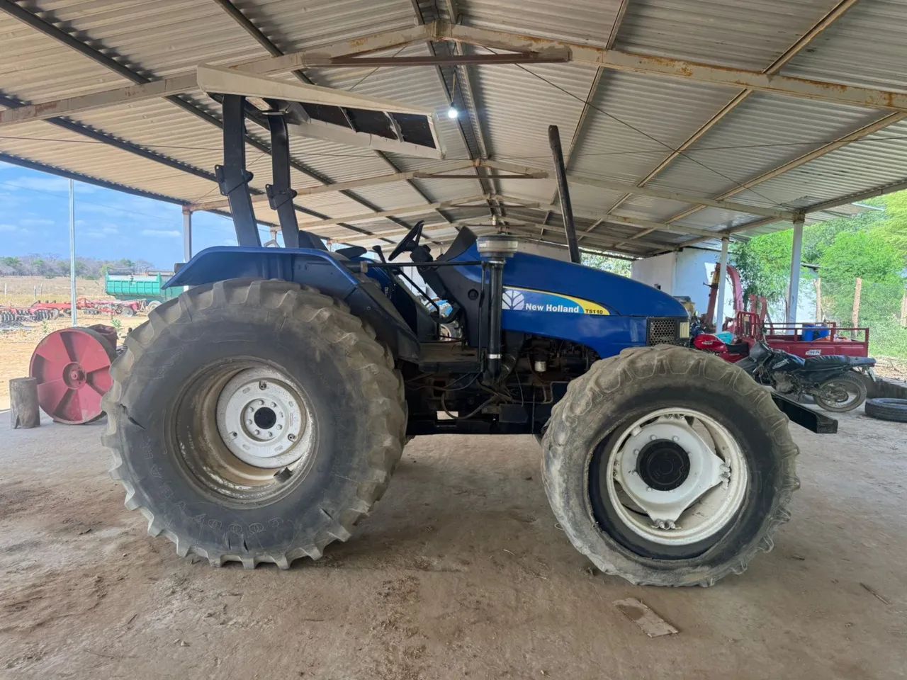Trator ts110 New Holland  - Foto 2