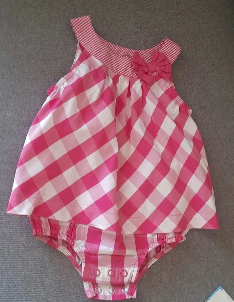 Body/vestido de bebê da Carter`s rosa 