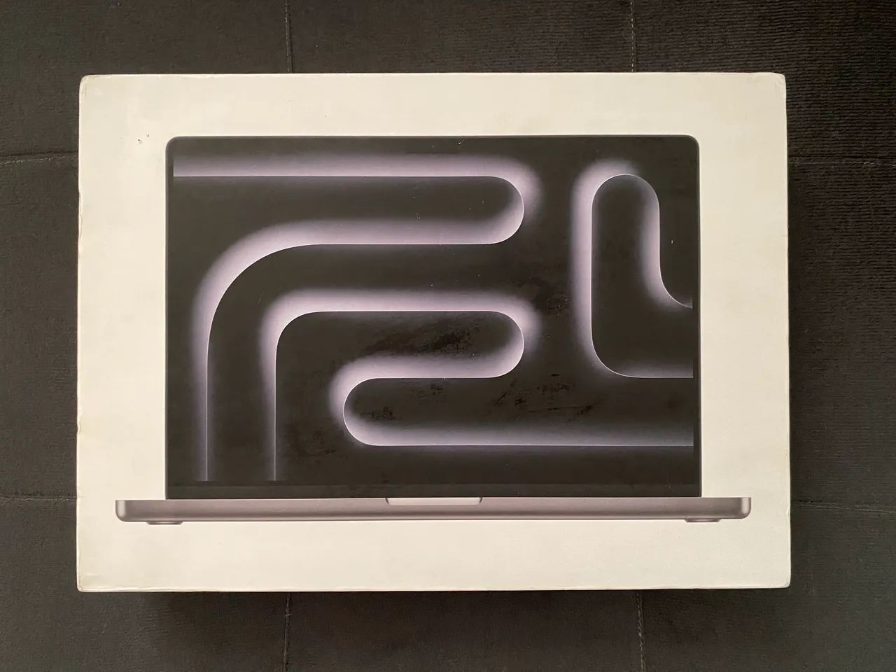 MacBook Pro 16 polegadas M4Pro | 24GB | 512 SSD ( peça única )