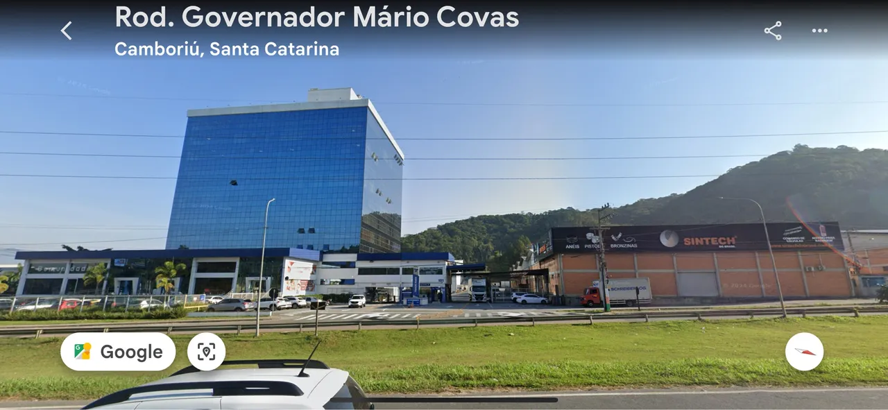 Aluga se Galpões 625 m2 c.doca Camboriú sc Bairro Monte Alegre
