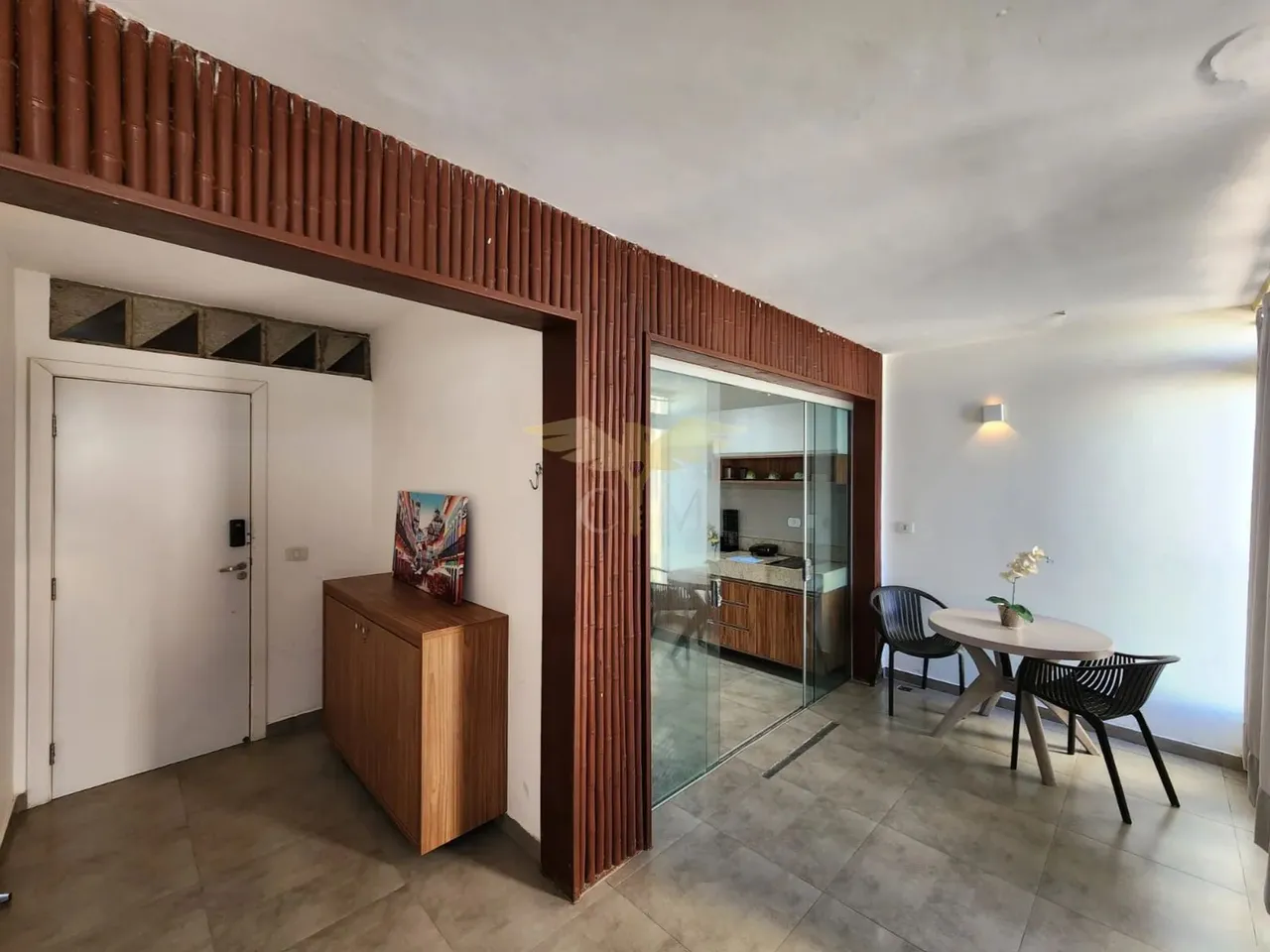 Apartamento Vista Mar De 1 Quarto, Distribuído Em 36M² Em Jaguaribe. T5JBEH
