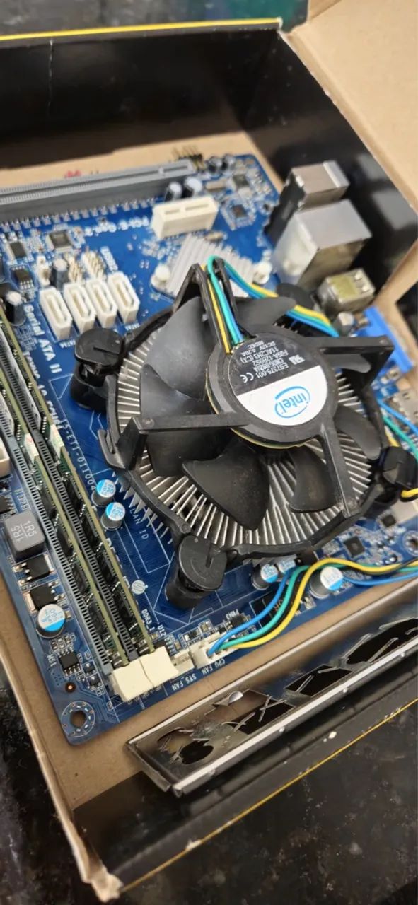 Kit i5 3470 + 2 x 4 GB DDR3 + Placa mãe 
