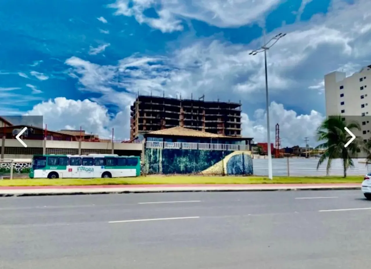 Imóvel para venda possui 1000 metros quadrados em Pituaçu - Salvador - BA