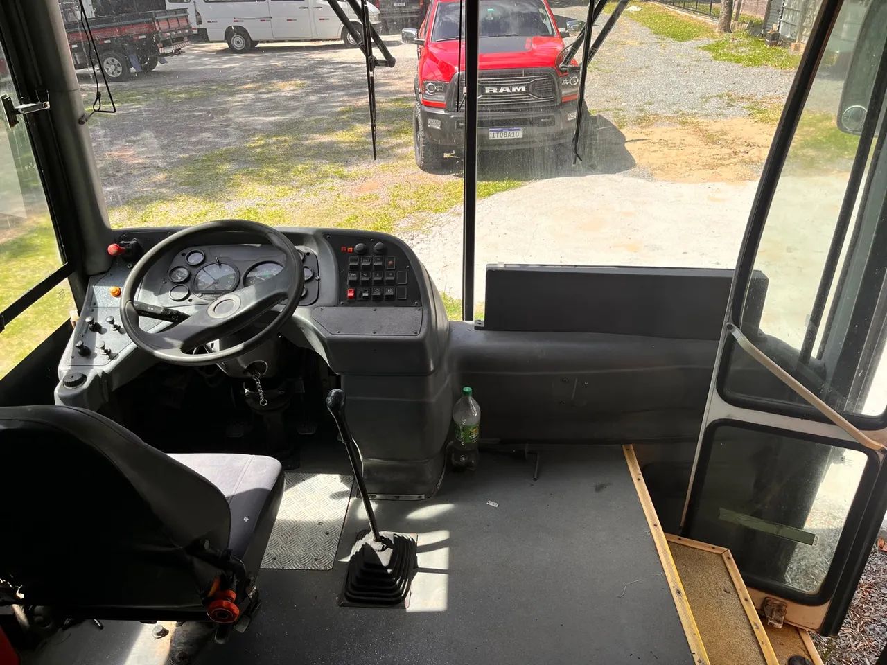 Motorhome 2008 motor o 500 Mercedes bens mesmo do Atego 2426 - Foto 5