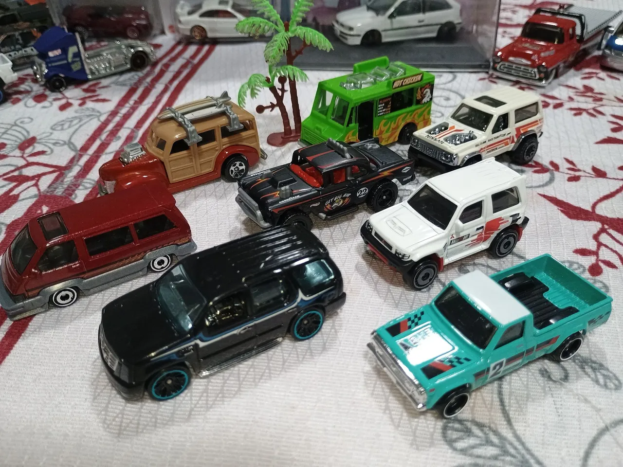 HotWheels R$ 12,50 cada