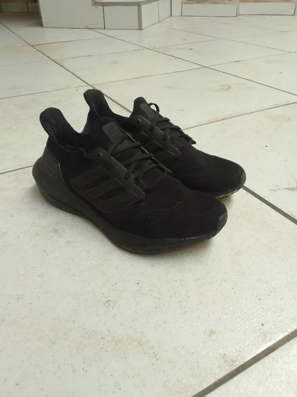Tênis Adidas de Corrida (37/38)