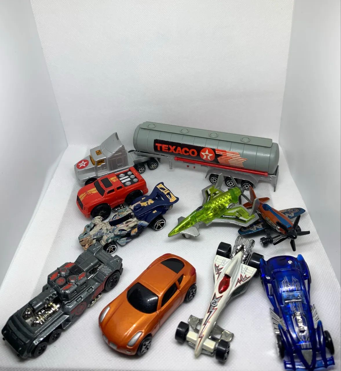 Lote de Carrinhos de Brinquedo Antigos - Matchbox, Hot Wheels e outros - Foto 2