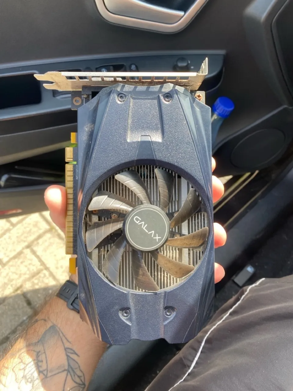 Galax 1050 2GB