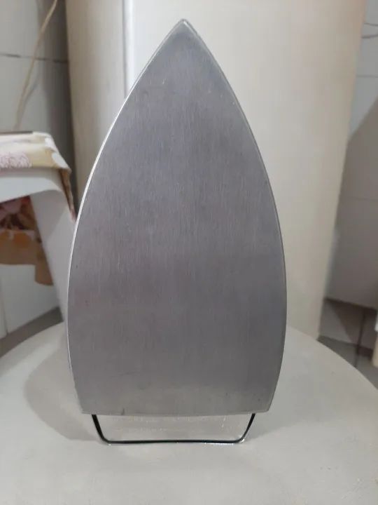 Ferro d passar roupa Black & Decker - Foto 3