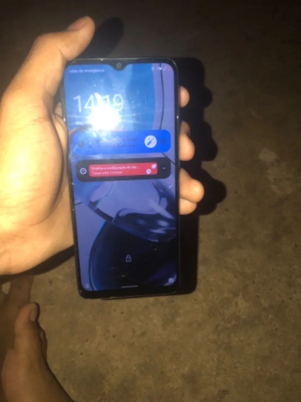 Vendo Moto E22 com defeitos - Ideal pra conserto ou peça