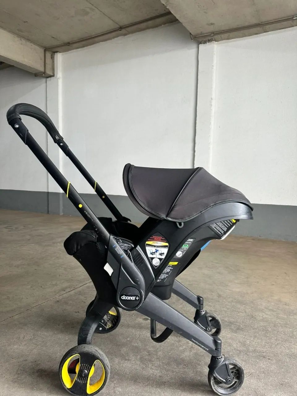 Carrinho de Bebê - Doona - Cadeira auto infantil com base e carrinho - Foto 3