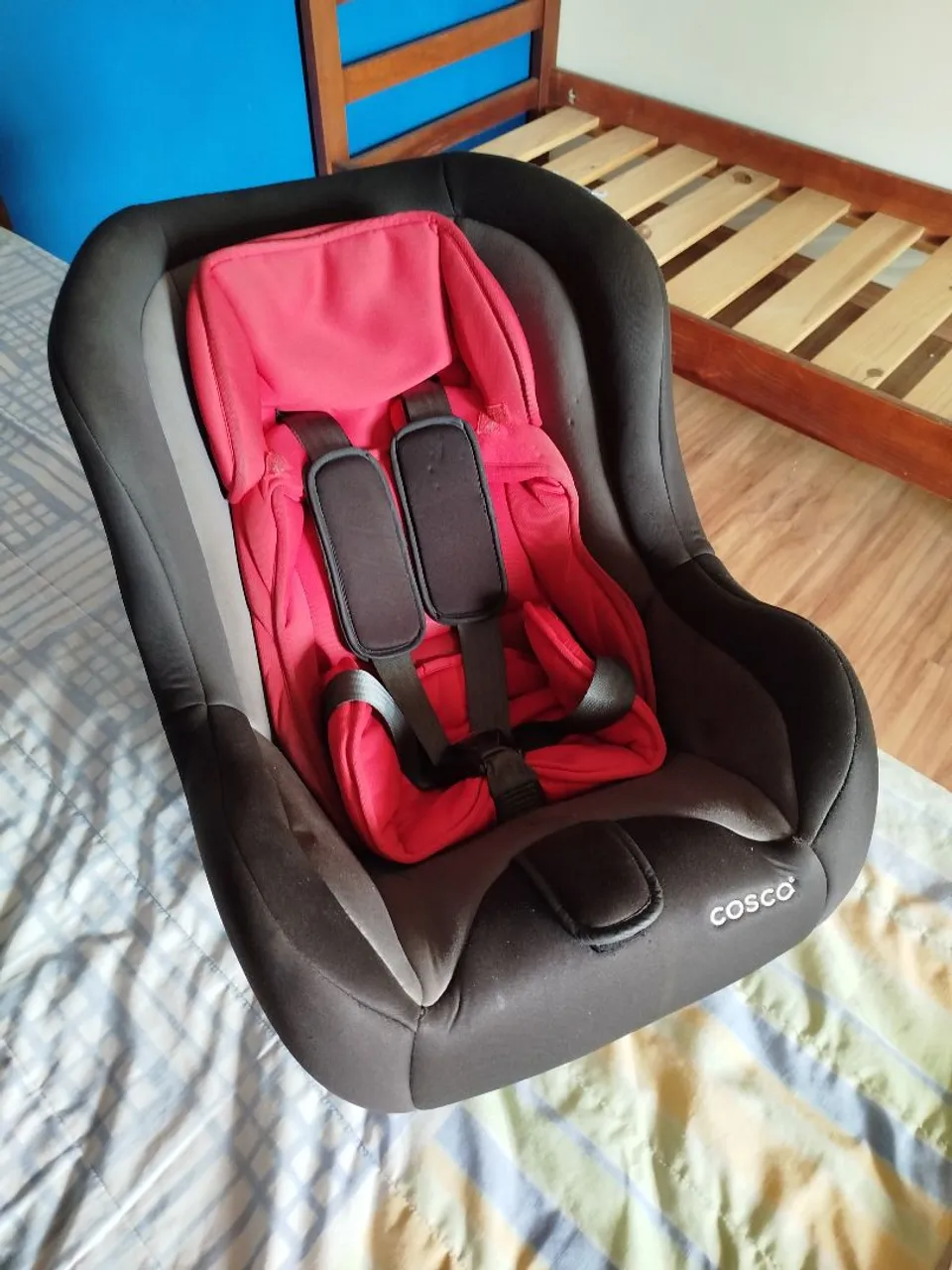 Cadeira infantil Cosco 9 a 36kg