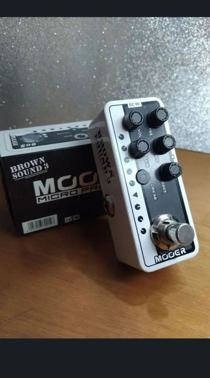 Pedal Preamp Mooer 005 Brown Sound (com defeito)