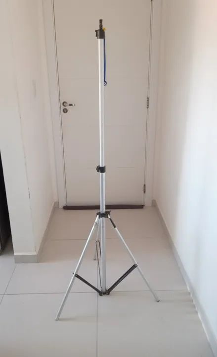 Tripé para iluminação, flash ATEK Cadete I, altura 2,50m, leve, suporta 10 kgs - Foto 3