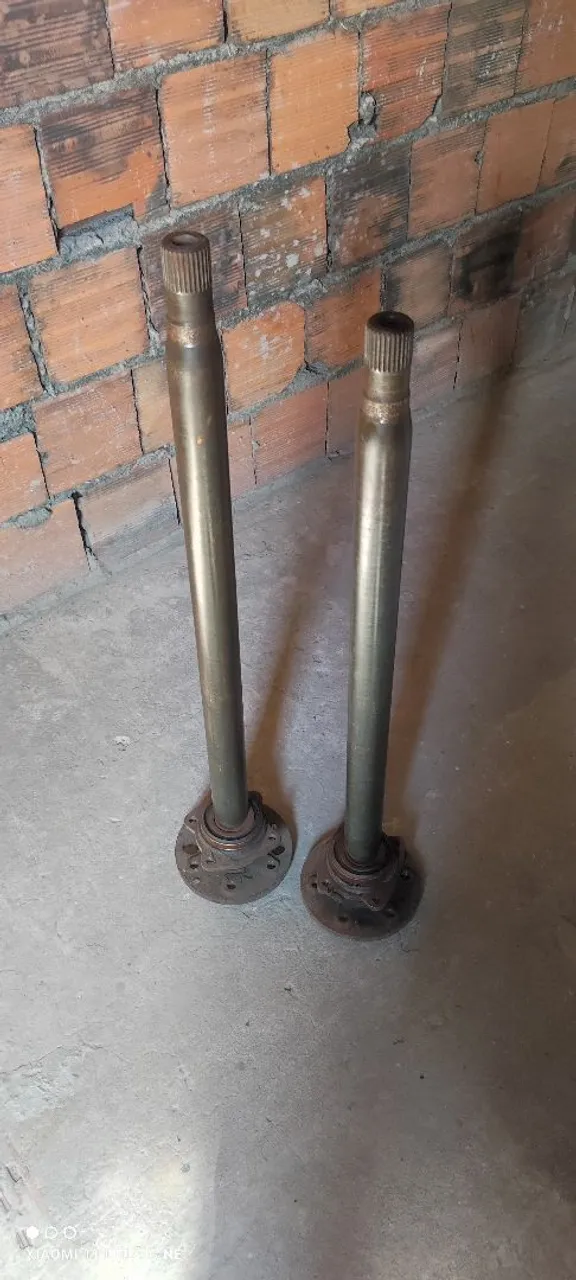2 Semi eixo do diferencial e 2 cubo de roda traseiro da spriter