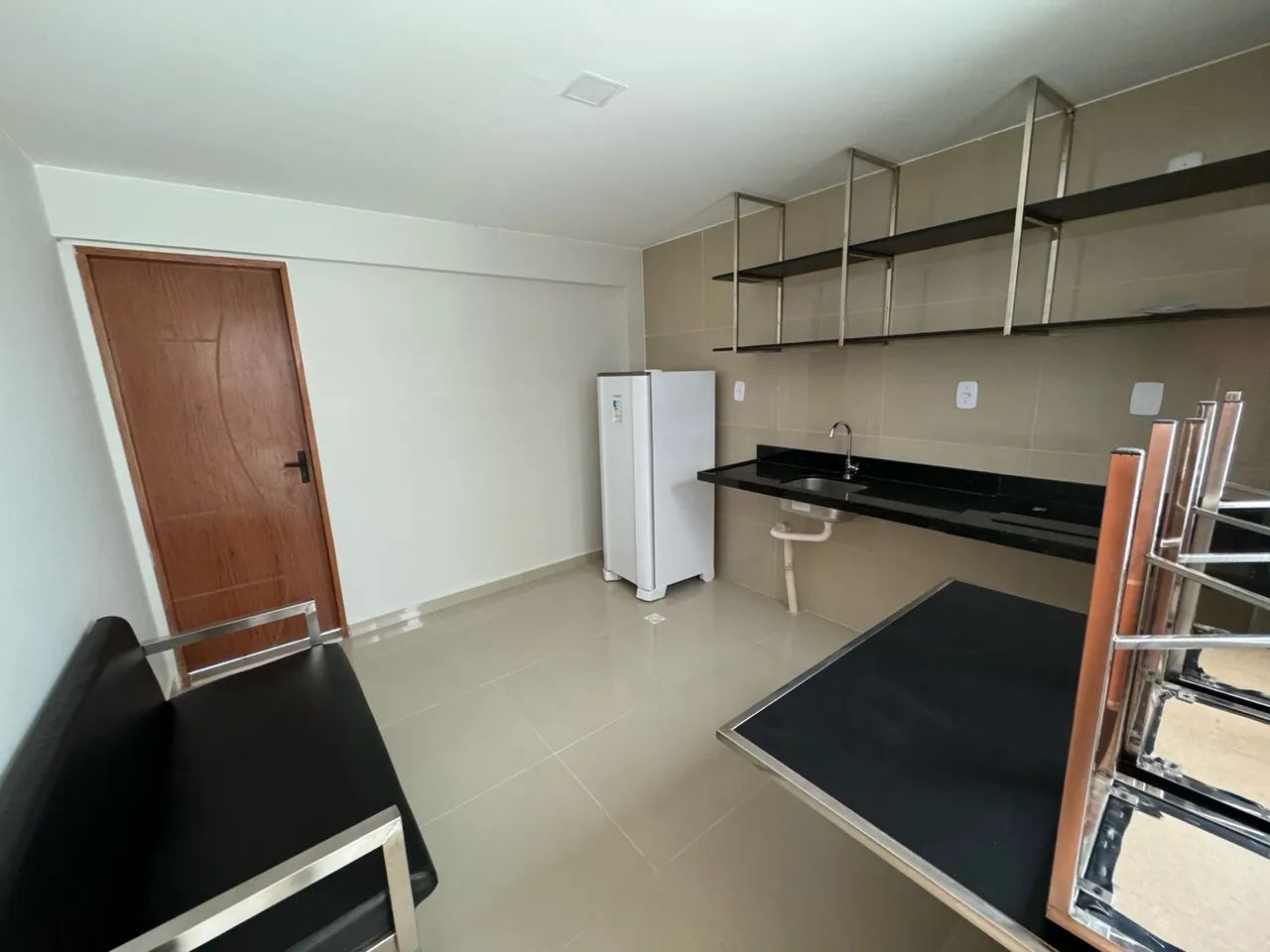 Apartamentos Mobiliados 1 e 2 Quartos  - Foto 5