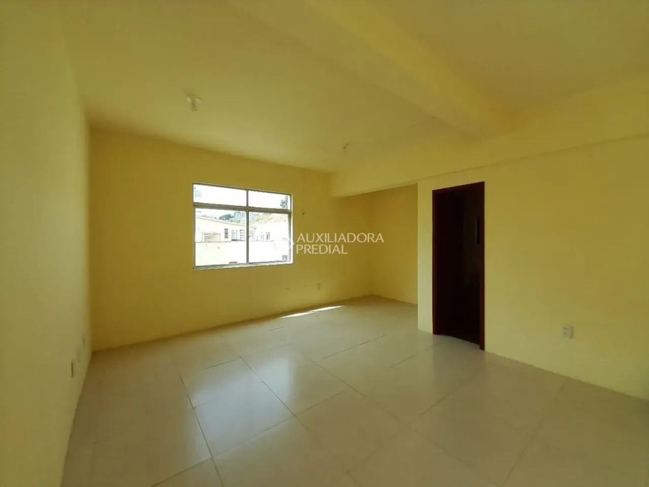 Sala comercial Bairro Cristo Redentor em Porto Alegre - Foto 2