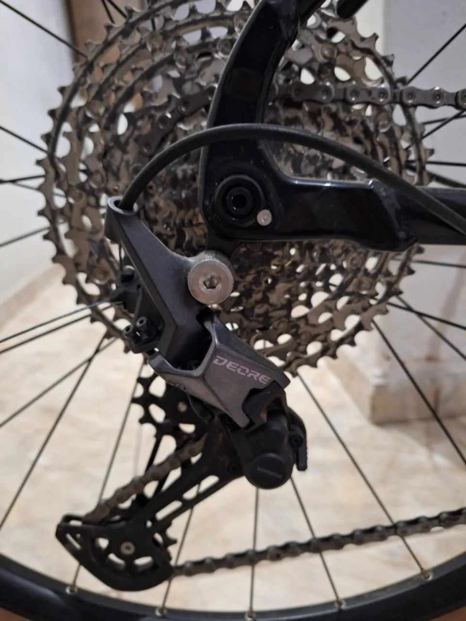 Bicicleta Absolute Wild Boost 2 Kit Deore 6100 Suspensão Ar - Foto 3