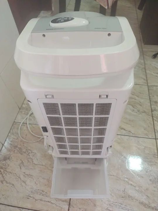 Climatizador Umidificador Frio e Quente Philco - Funcionando perfeitamente!! - Foto 2