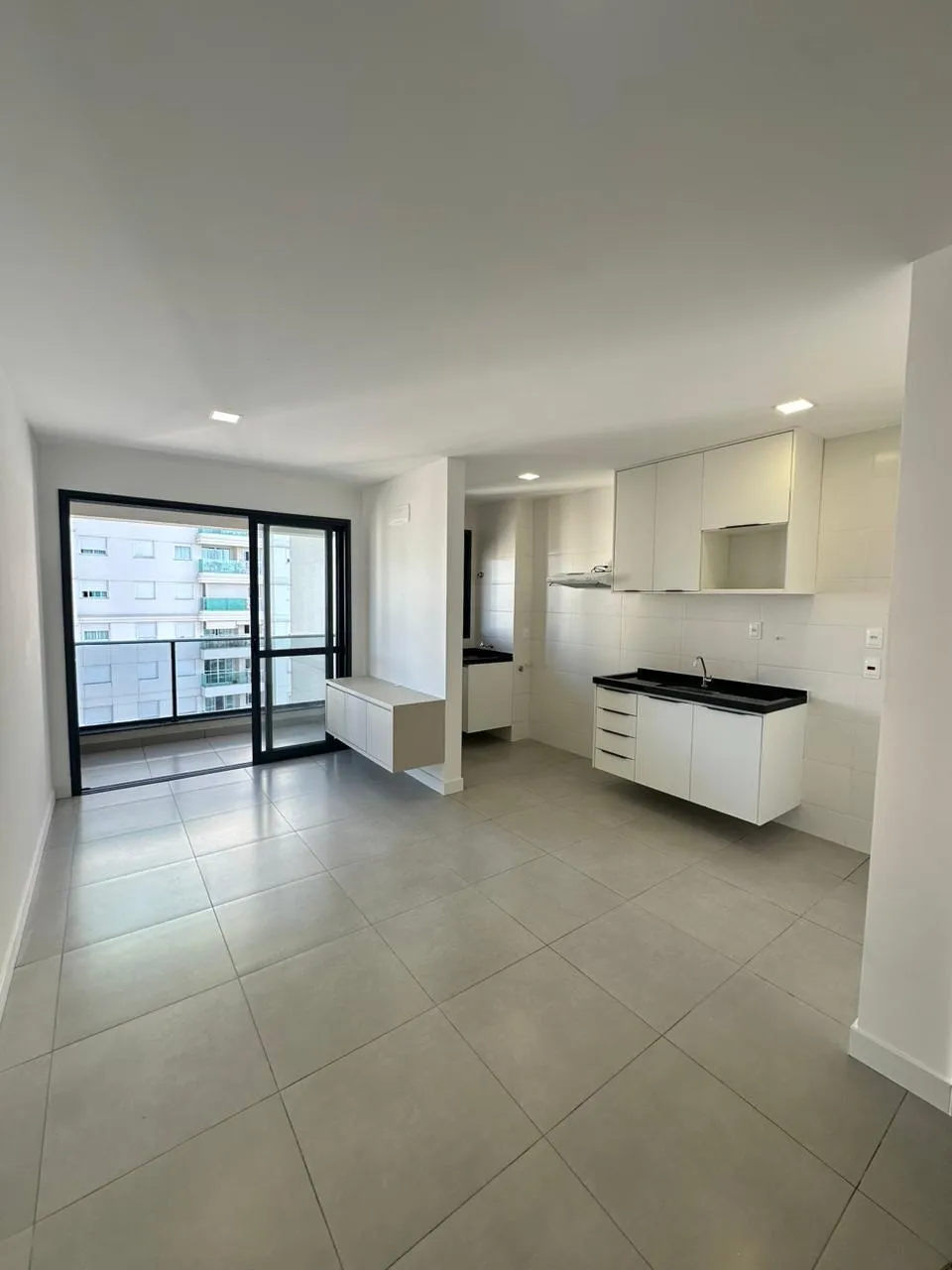 Studio Urbanit - completo de planejados - andar alto