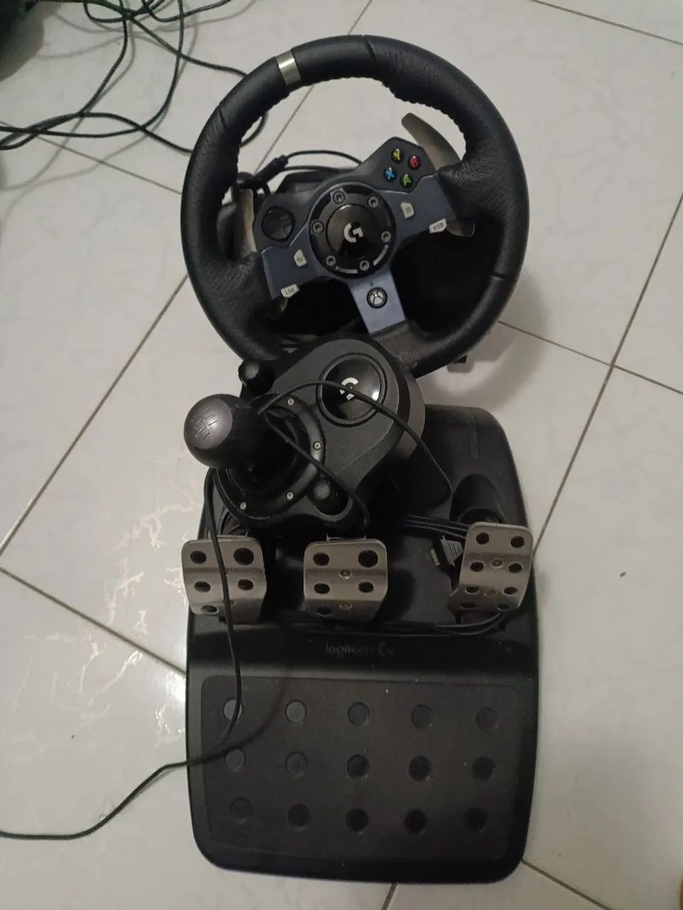 Volante Logitech completo com câmbio