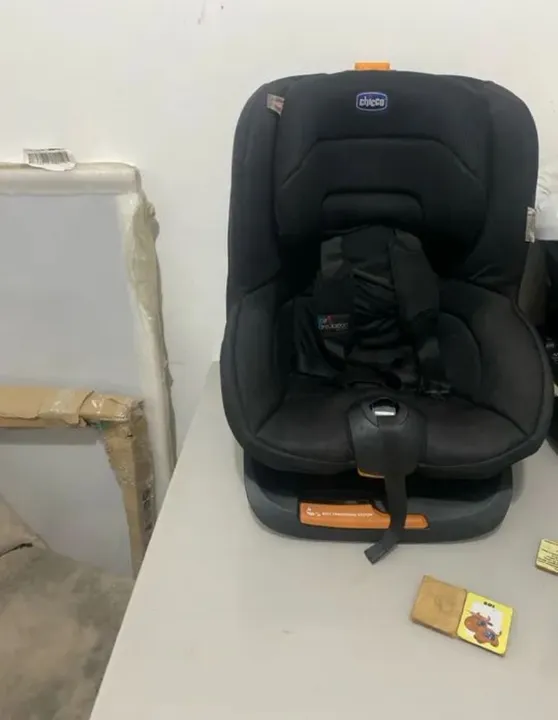 Vendo ou troco cadeira automóvel Chico