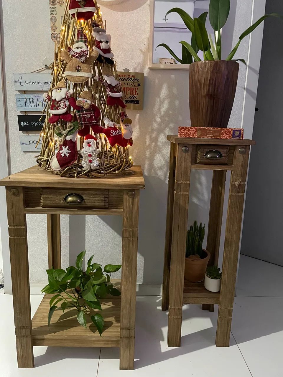 Mesinhas rústicas 64276676227843122