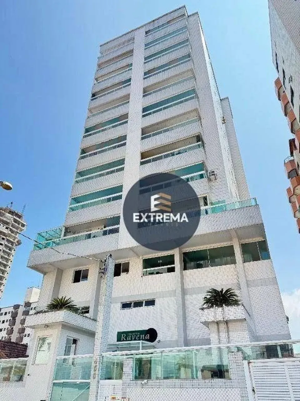 Apartamento de 1 Dormitório com Suíte e Sacada Gourmet à Venda em Praia Grande