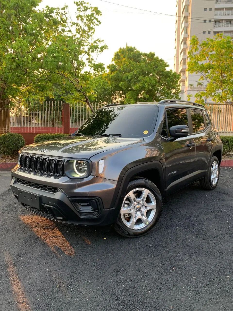 Jeep Renegade Sport T270 1.3 TB 4X2 Flex Aut. 2023