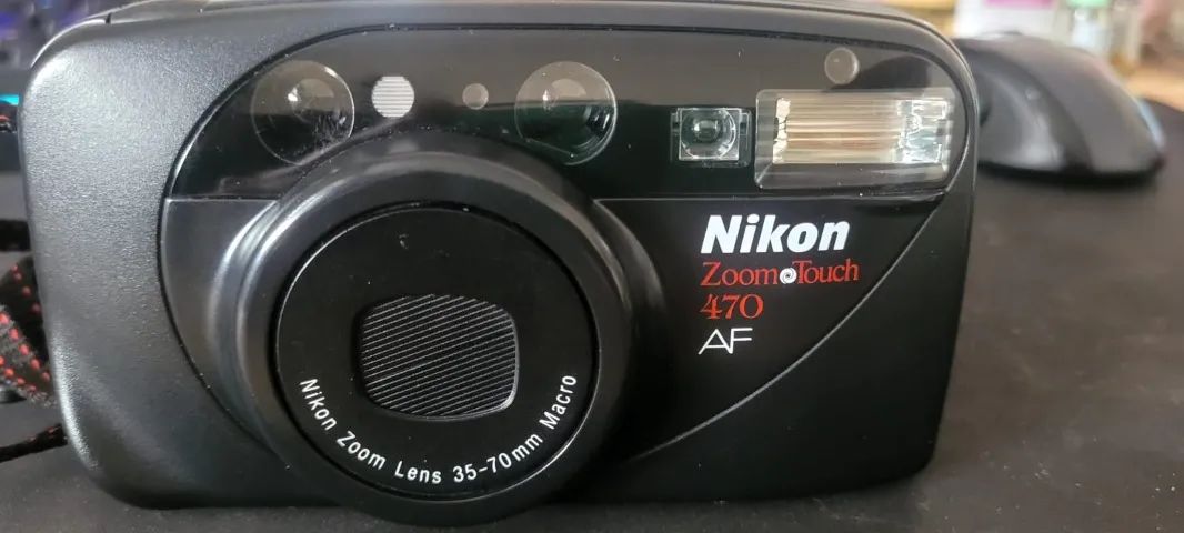 Camera Nikon Zoom Touch 470 Af 35mm De Filme - Câmeras e