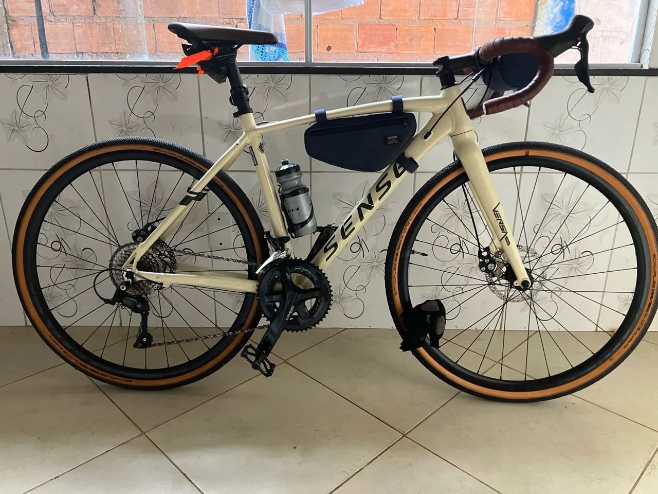 Bicicleta gravel sense versa comp