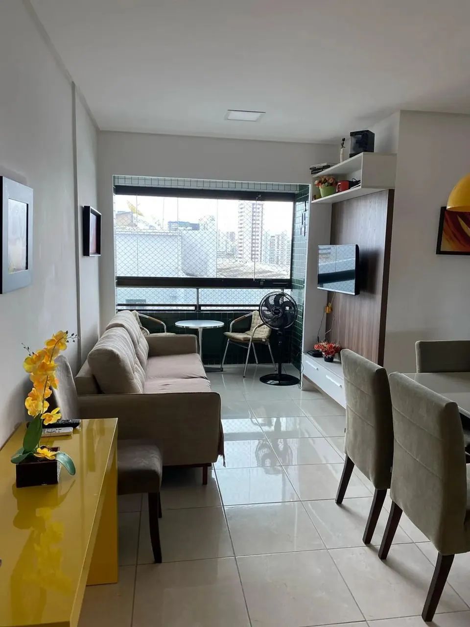 Imóvel para aluguel possui 58 metros quadrados com 2 quartos em Boa Viagem - Recife - PE