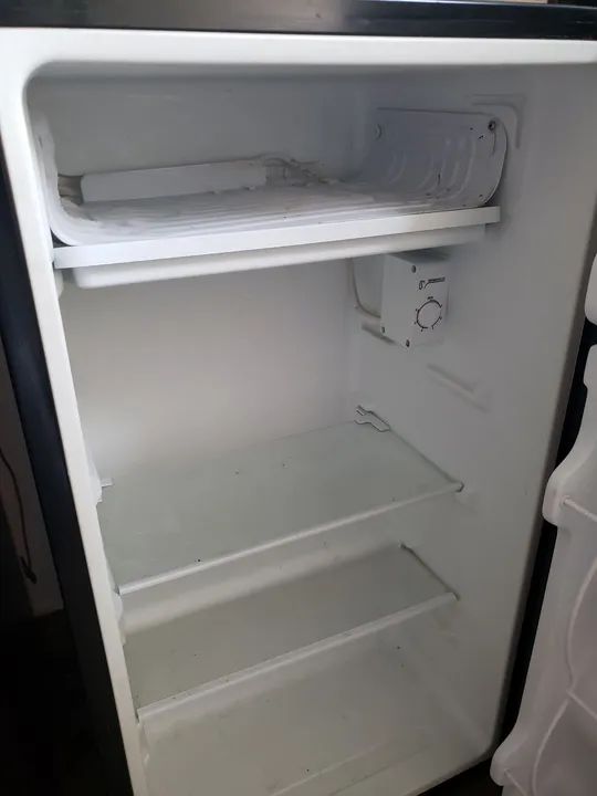 Frigobar Midea 93L  - Foto 3