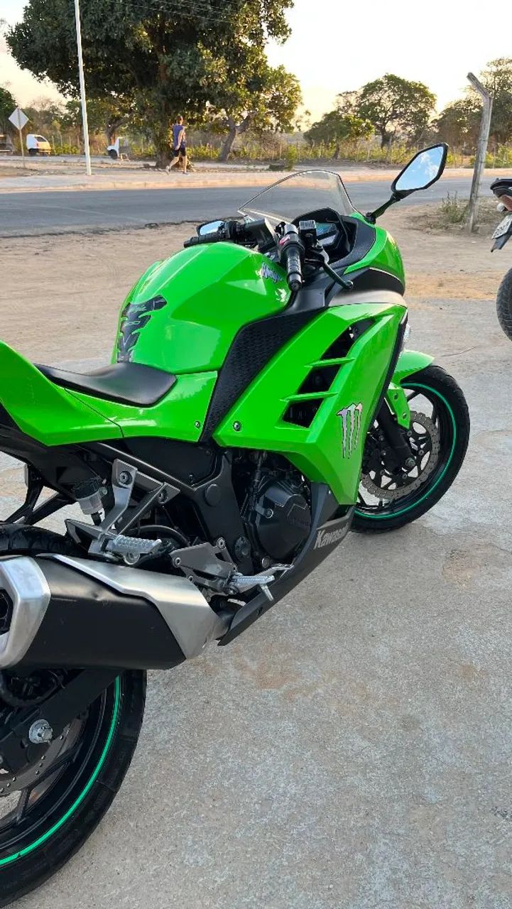 Ninja 300 - Foto 2