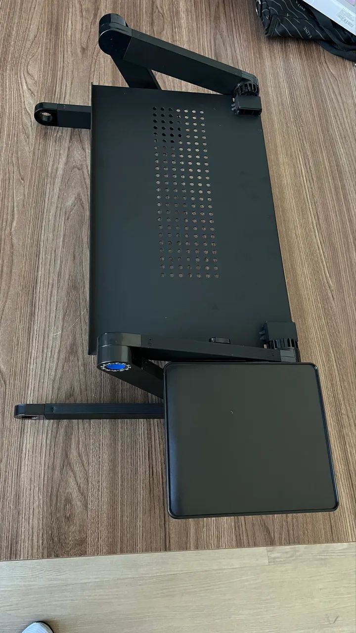 Mesa Suporte Articulado para Notebook em Alumínio com Apoio de Mouse (Na Caixa) - Foto 2