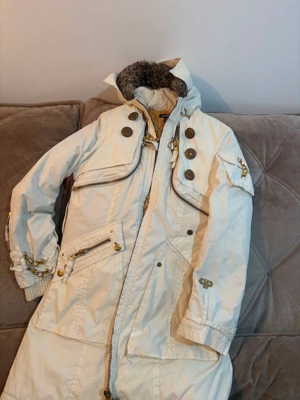 Lote de Jaqueta e parkas   - Foto 2