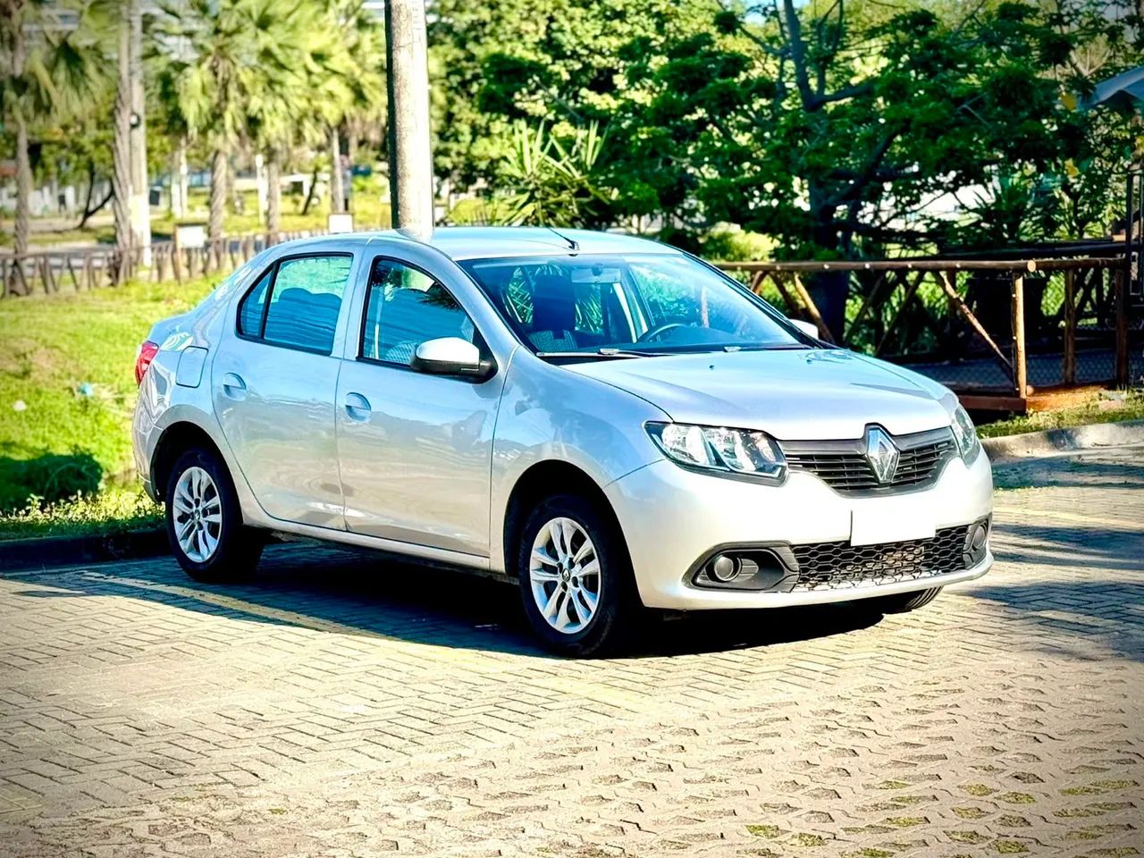 Renault Logan 2018