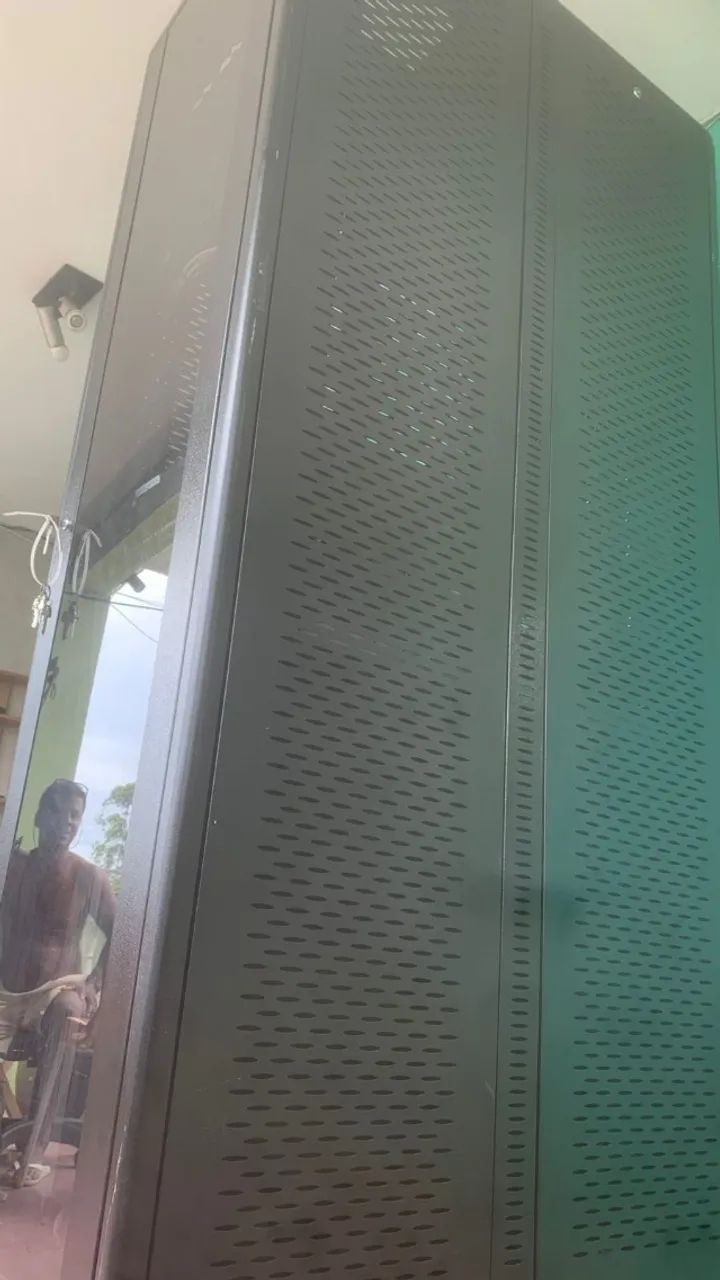 VENDE SE RACK SERVIDO COM TODOS OS APARELHOS DENTRO  - Foto 5