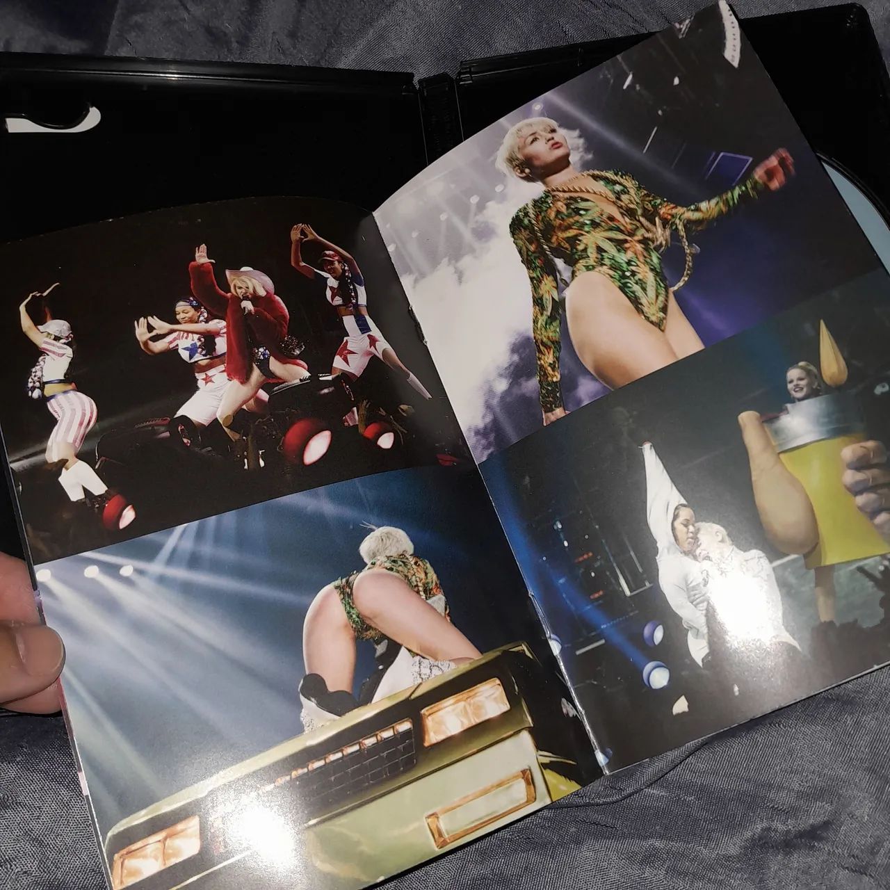Dvd Miley cirus - Bangerz tour - Foto 3