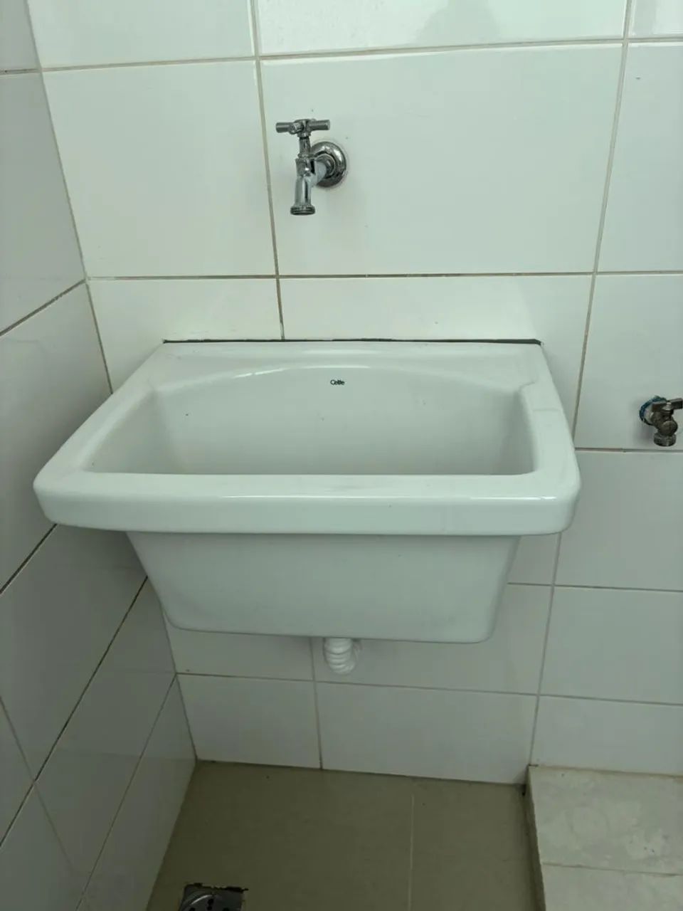 Tanque de cerâmica Celite