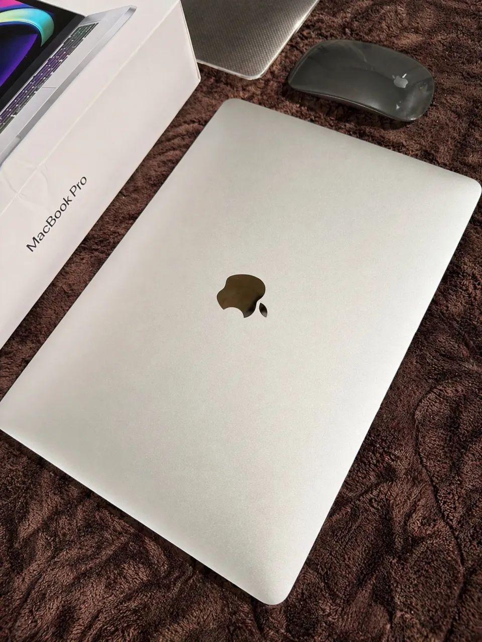 MacBook Pro M2 24GB RAM / 2TB SSD - sem detalhes - Oportunidade