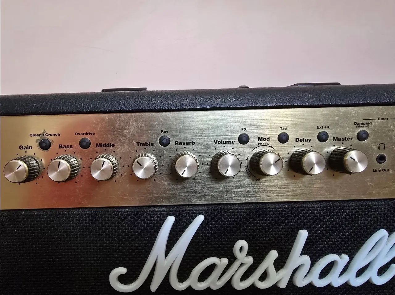 Amplificador Marshall MG100FX + footswitch - Foto 3